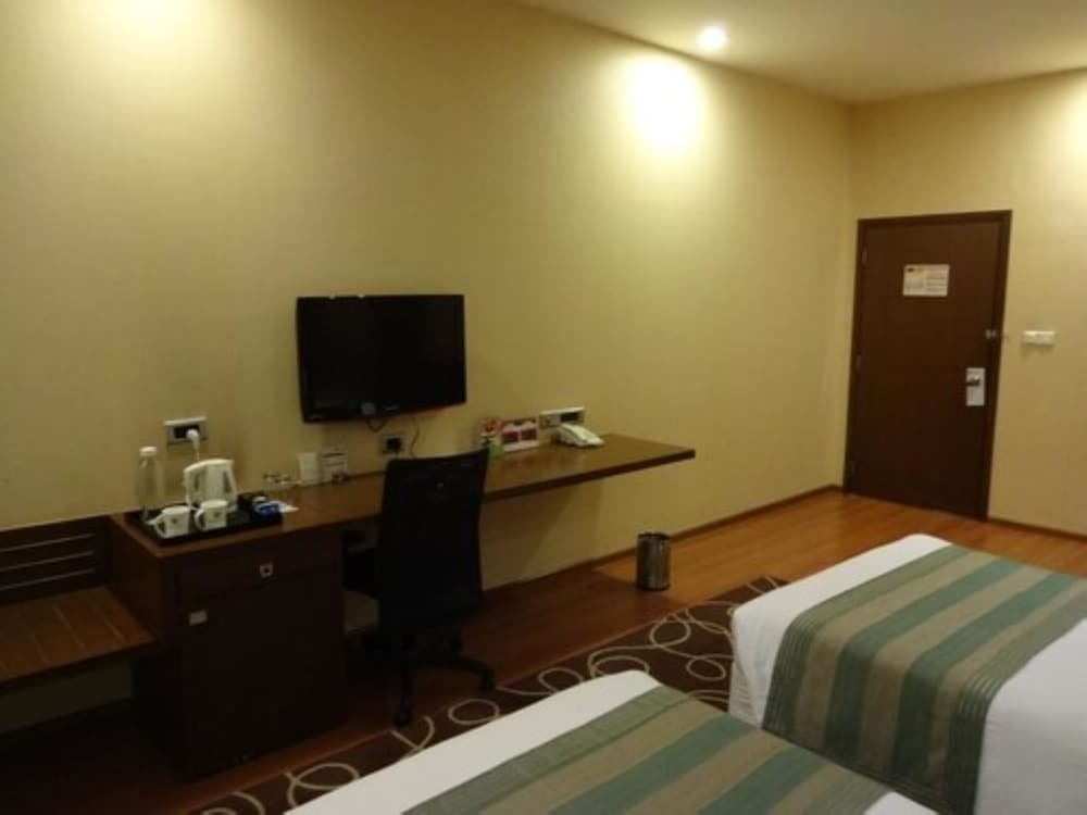 Premium Room - Photo 10