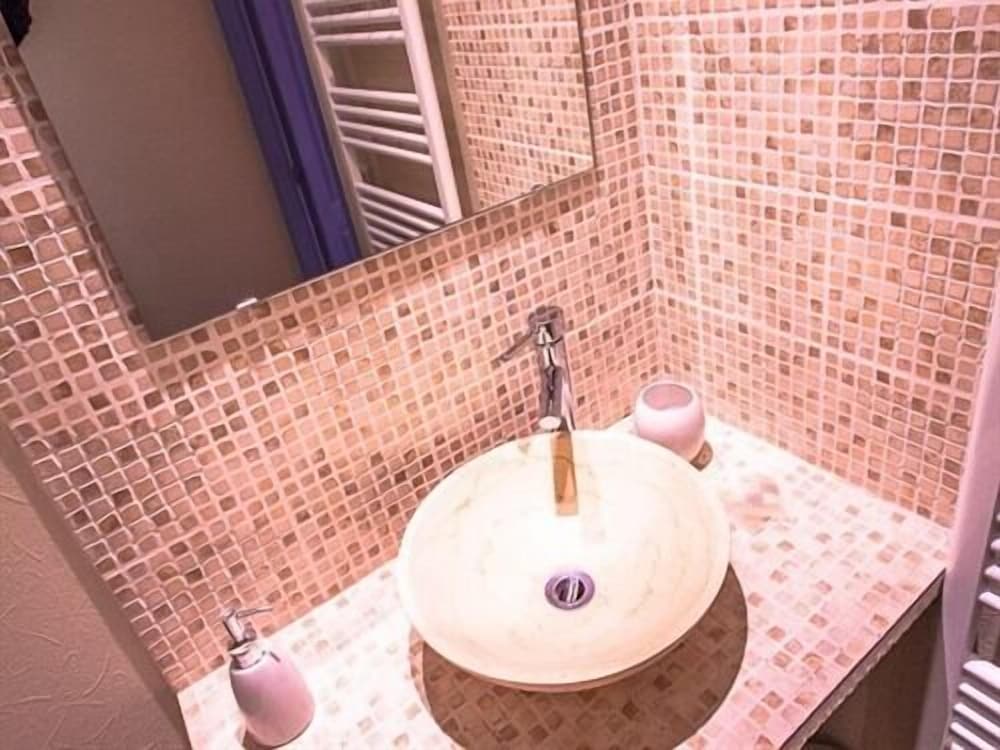 Standard Double Room, Private Bathroom, Lake View (La chambre Marocaine) photo 2