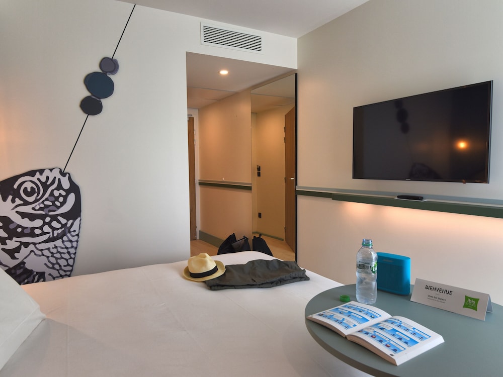Standard Room, 2 Twin Beds - Photo 5