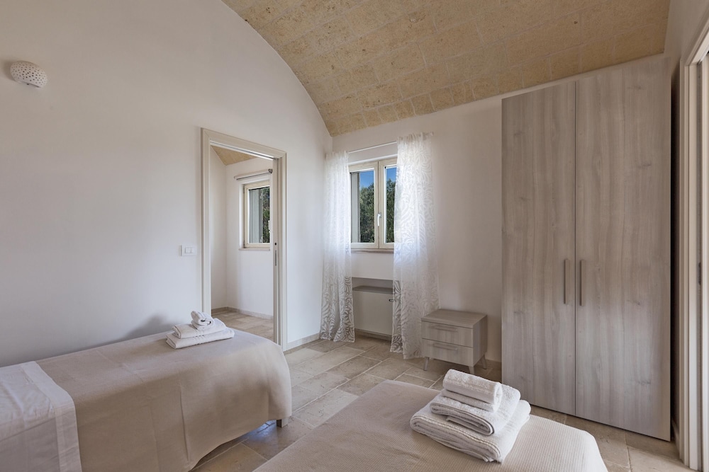 Villa photo 1