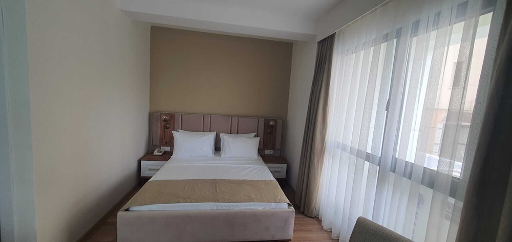 Standard Room - Photo 2