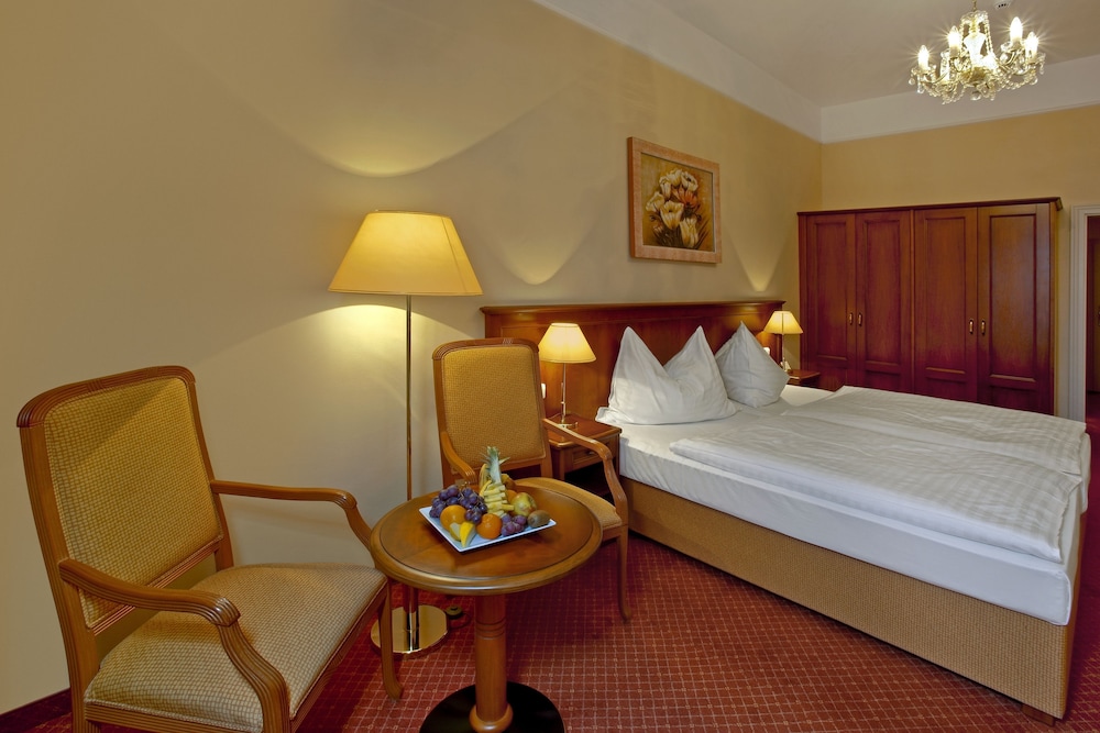 Double Room with Wellness and Fitness Access photo 2