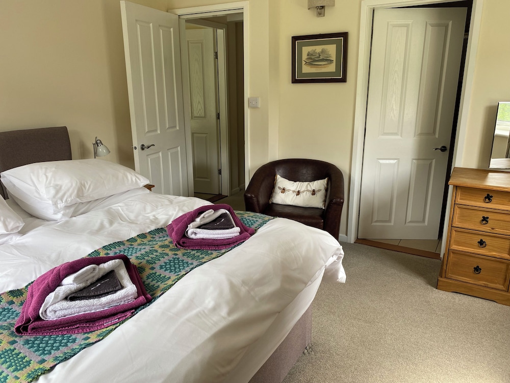 Garden view-Celyn suite (floor 1)