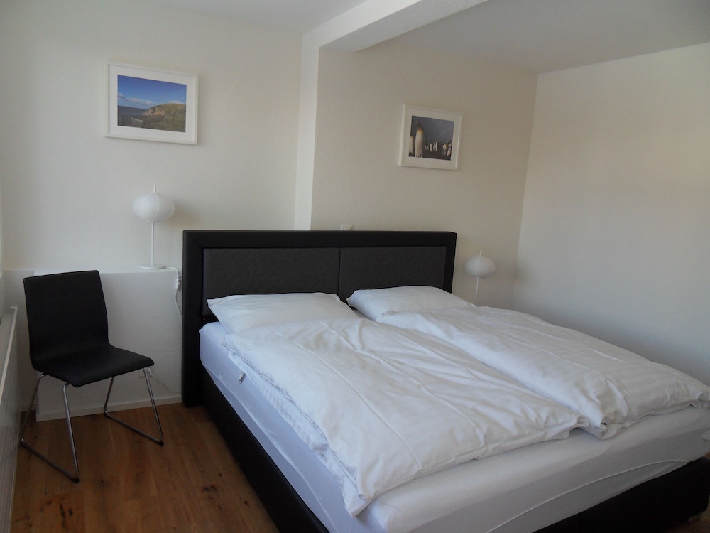 Apartment (Silverpeak) thumbnail 6