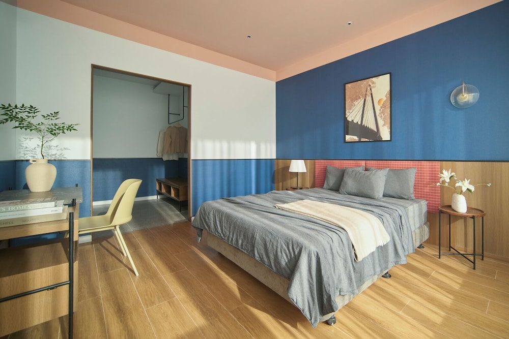 Superior Room, City View