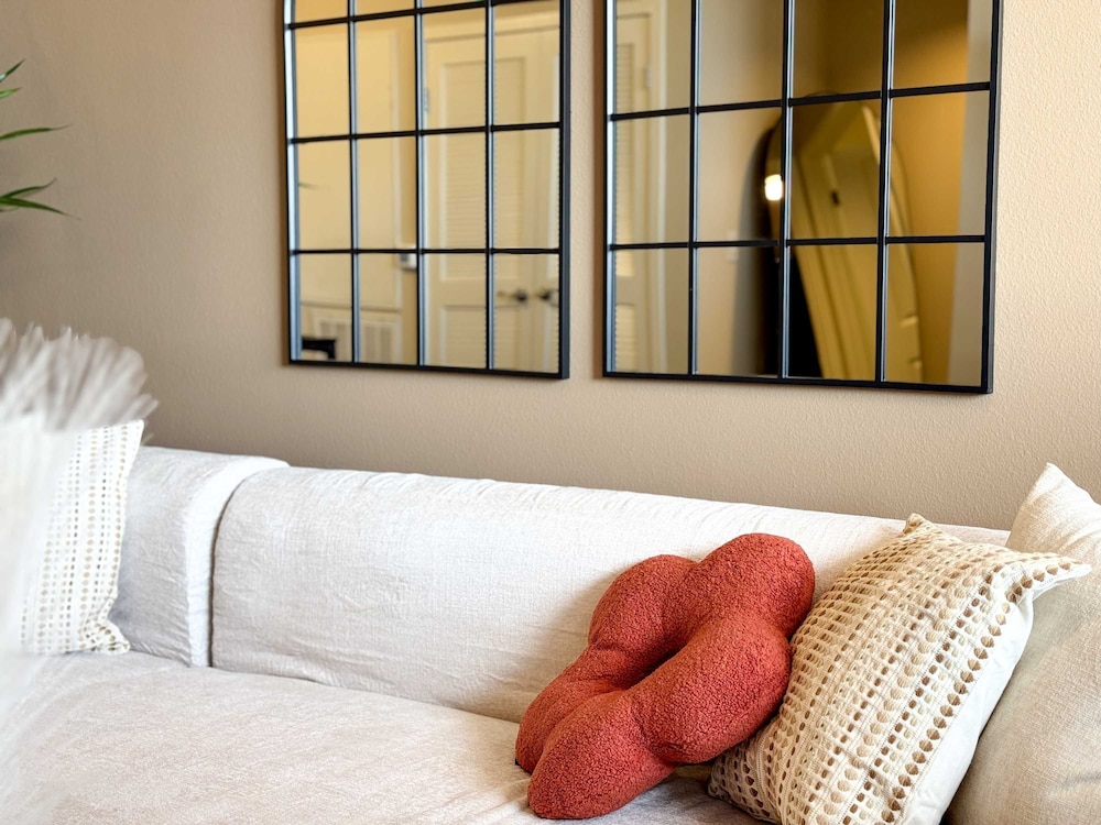 Stylish Getaway W Pool GYM Parking 10 Min to Cedar, Billede 46
