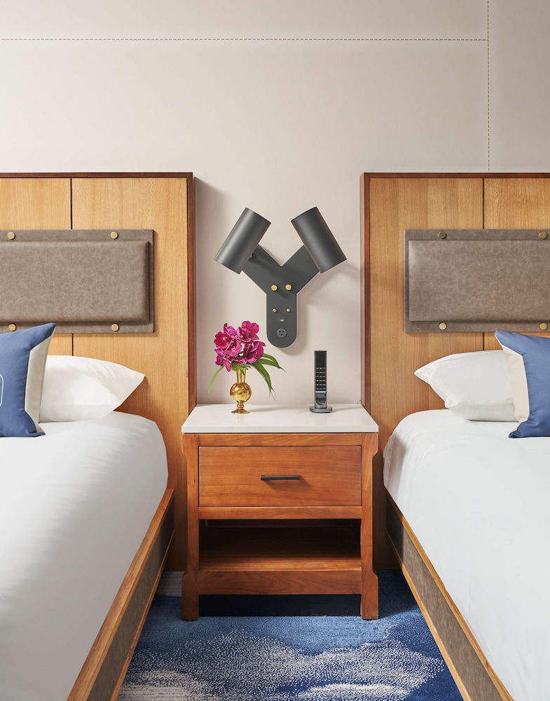 Room, 2 Queen Beds, Accessible - Photo 2