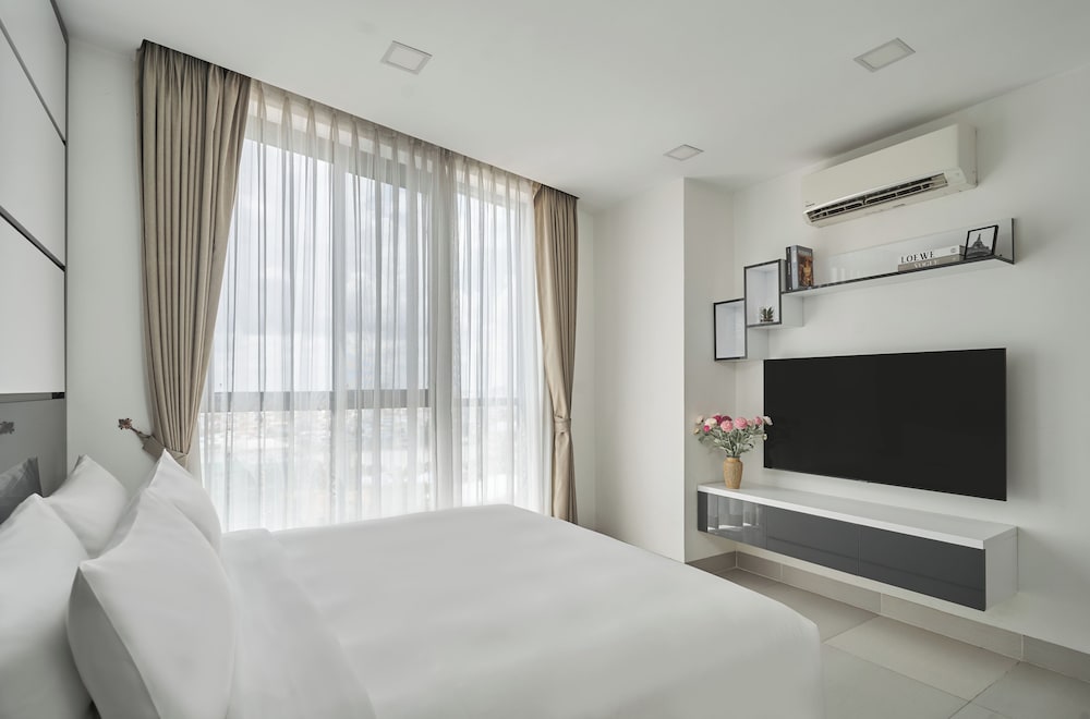 Family Apartment, 3 Bedrooms, River View - Photo 2
