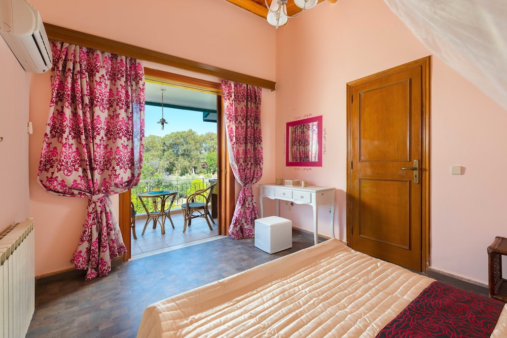 Villa, 2 Bedrooms, Sea View photo 3