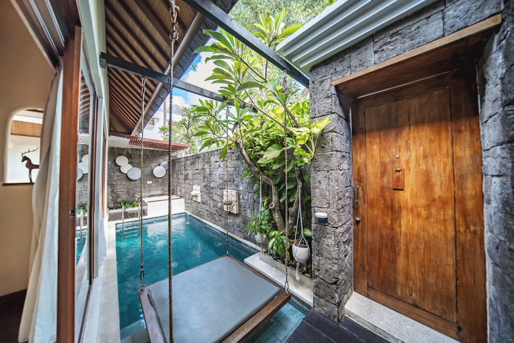 Royal One Bedroom Villa with Private Pool & Hot Tub