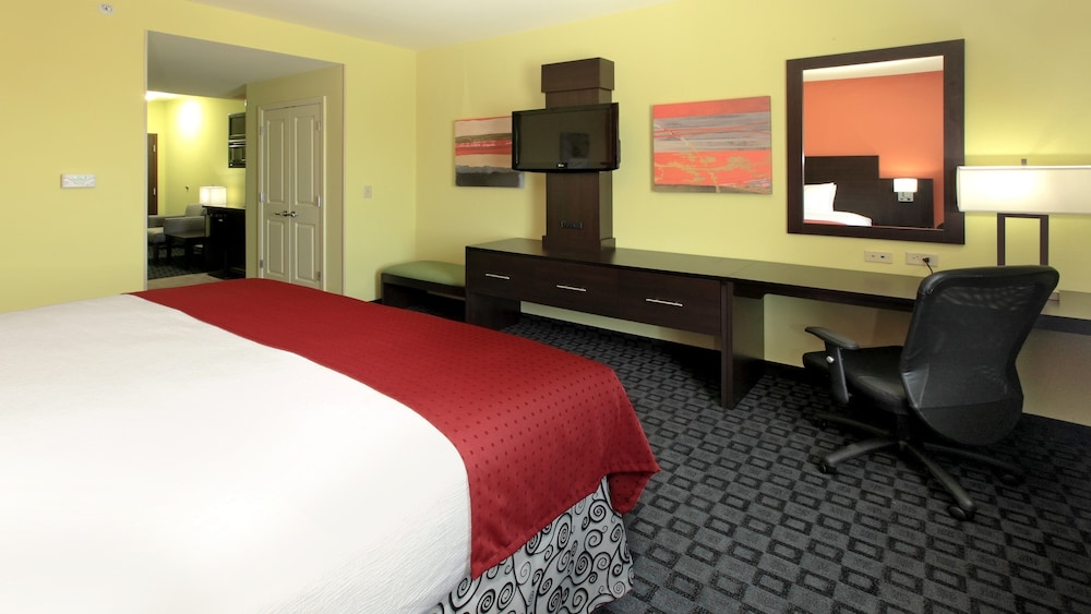 Premium Room, 1 King Bed with Sofa bed - Photo 2