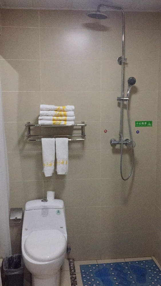 Honeymoon Suite photo 3
