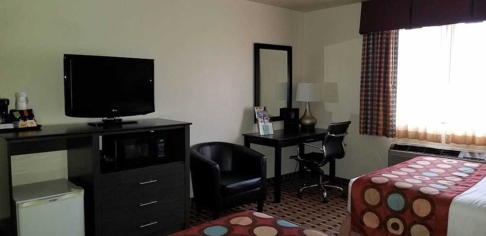 Room, 2 Double Beds, Accessible, Non Smoking (Mobility, Bathtub w/Grab Bars) - Photo 2