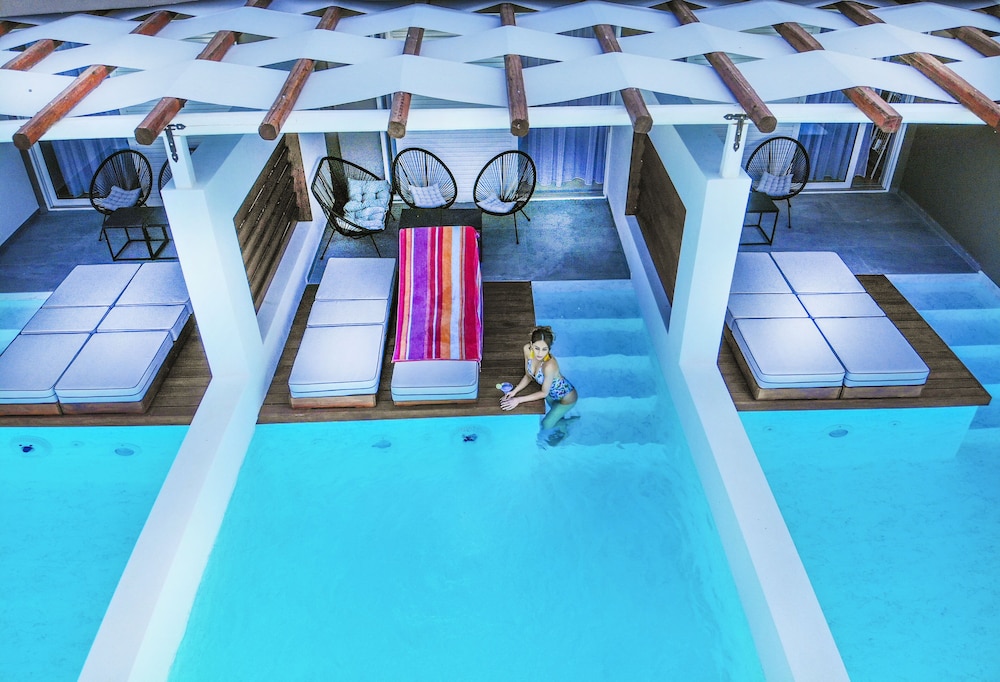 Junior Suite, Private Pool photo 3