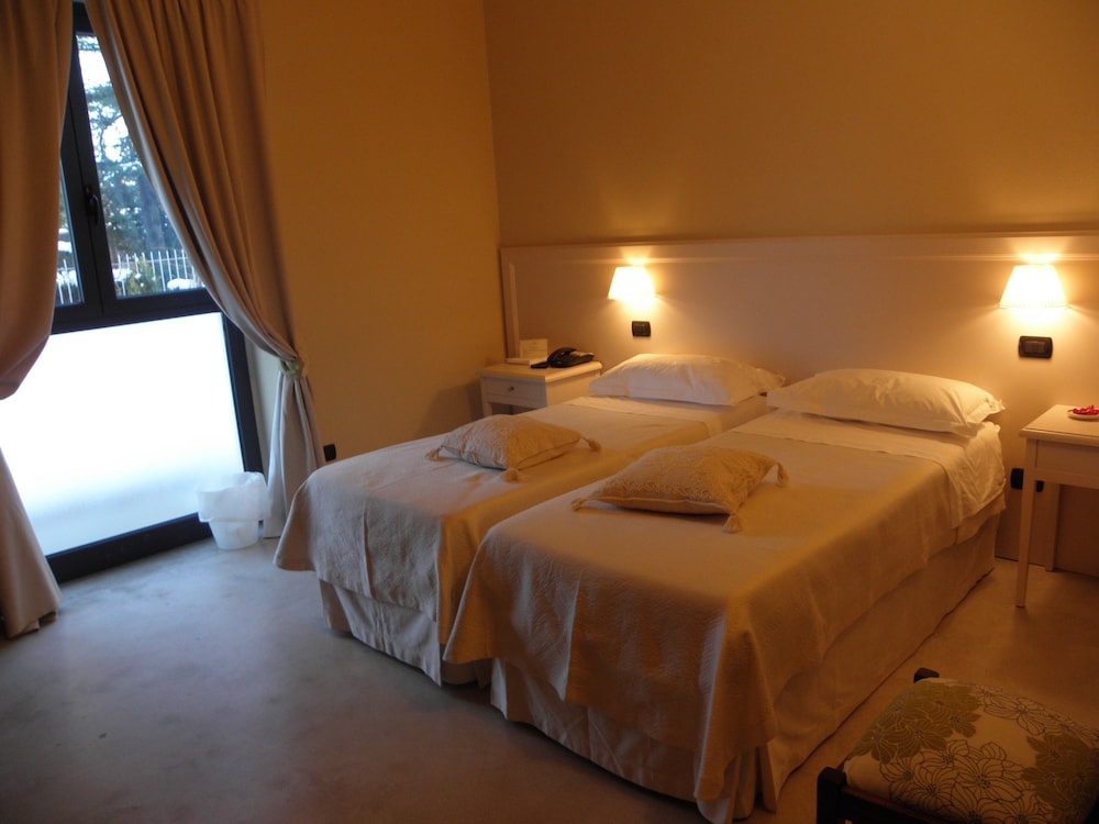 Standard Double Room - Photo 4