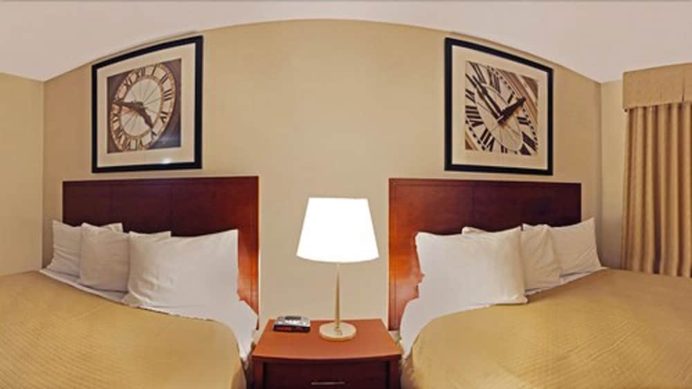 Standard Room, 1 Queen Bed with Sofa bed, Non Smoking (1st Floor) - Photo 2