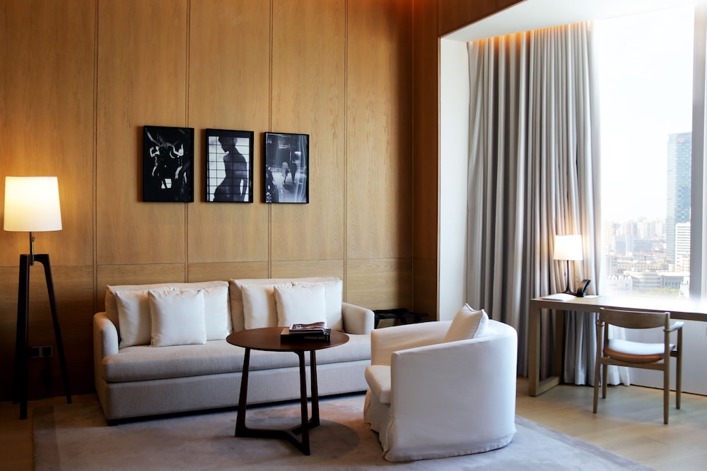 Bund View Loft, 1 King - Photo 4