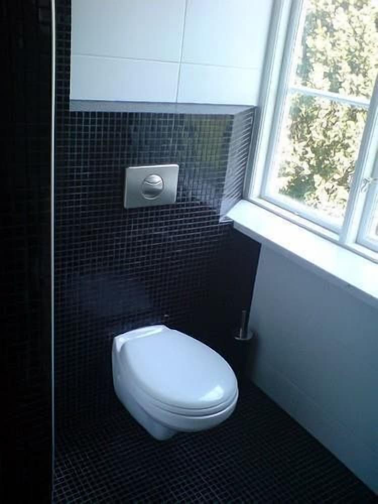 Economy Double Room, Shared Bathroom photo 1