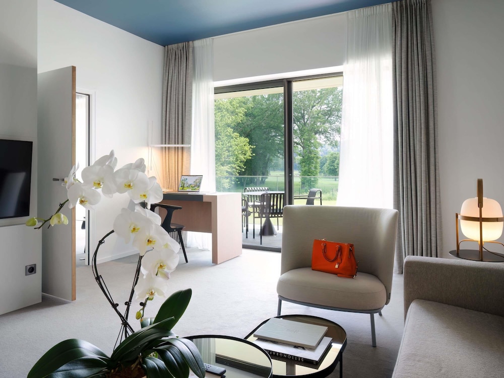 Executive Suite, 1 King Bed, Terrace (Forest View) - Photo 2