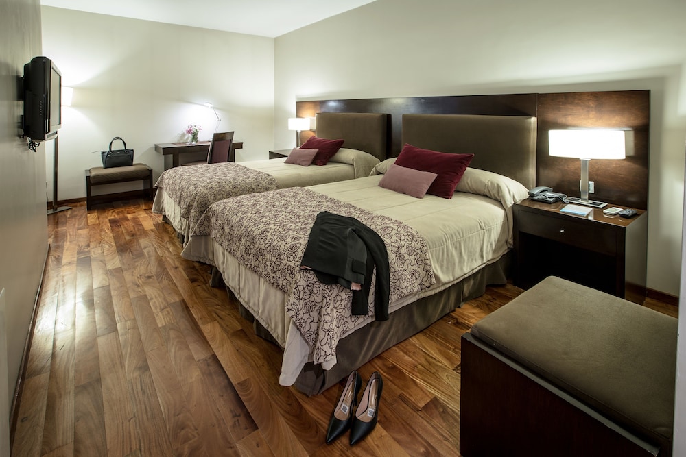 Superior Double Room, 2 Double Beds photo 2