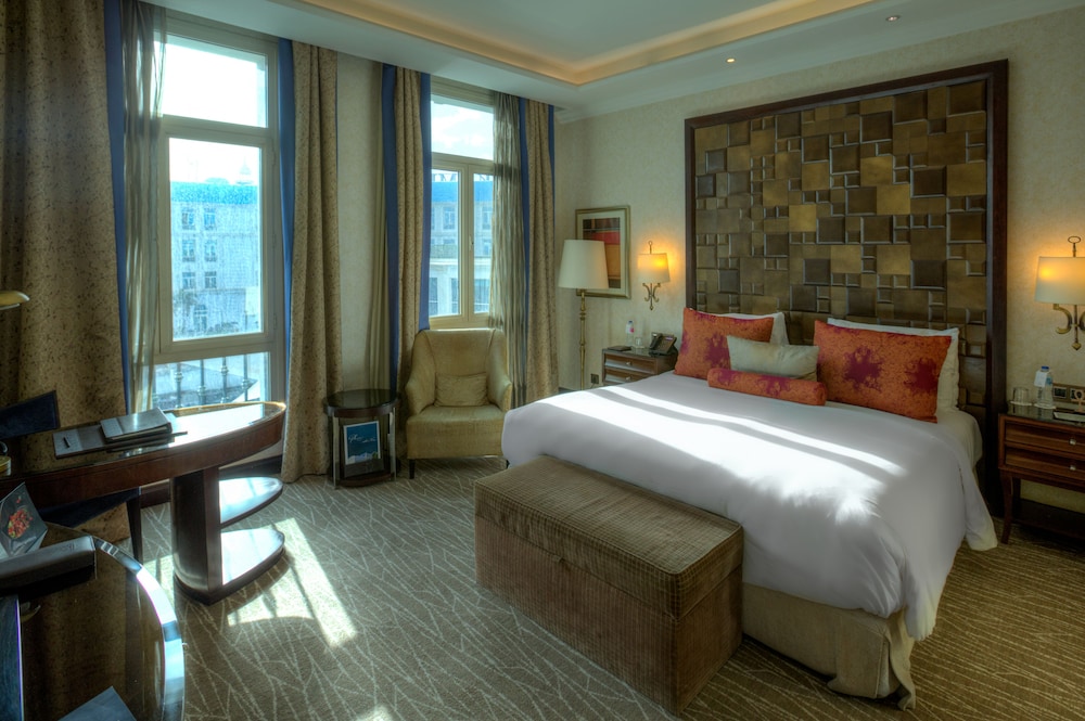 Executive Room, 1 Bedroom, Club Lounge Access, Pool View (Royal Pool Room)
