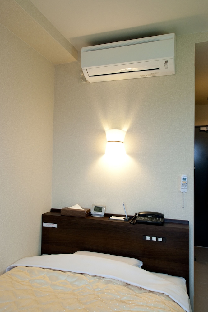 Business Single Room, 1 Bedroom, Smoking photo 2