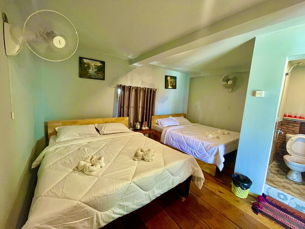 Deluxe Twin Room photo 2