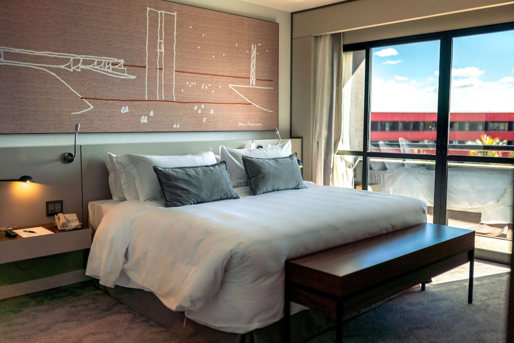 Suite, 1 King Bed