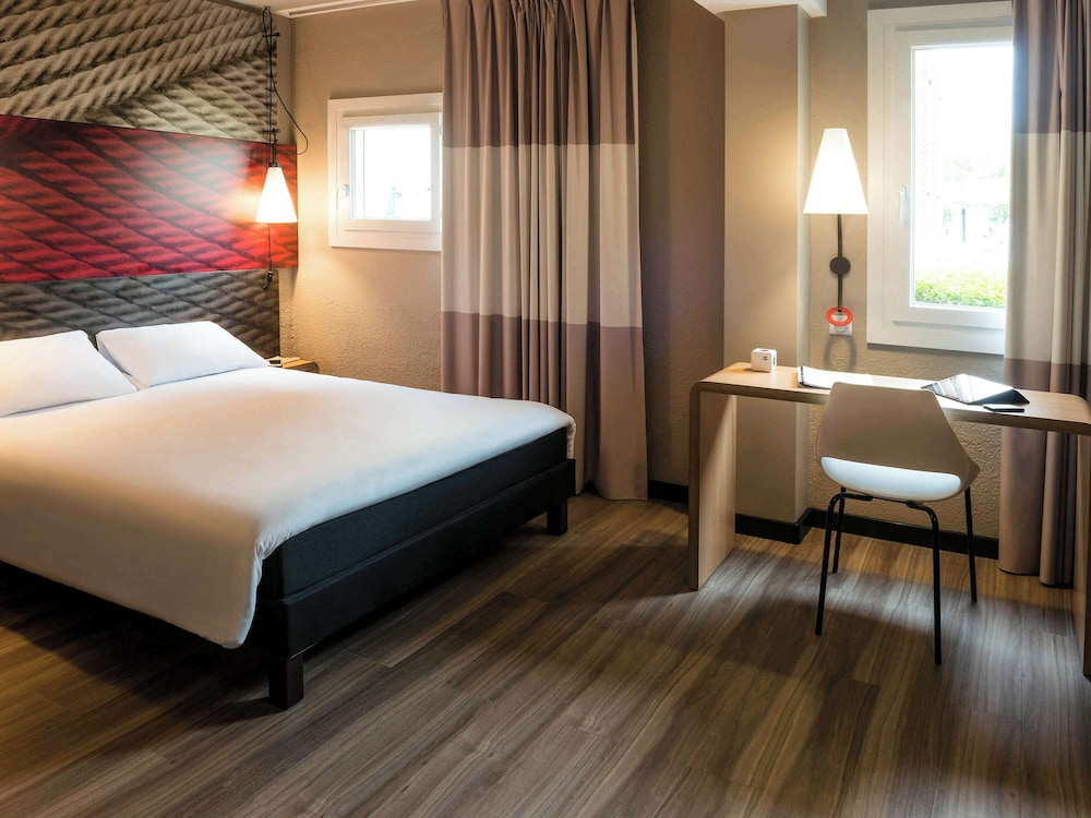 Standard Room, 1 Double Bed - Photo 6