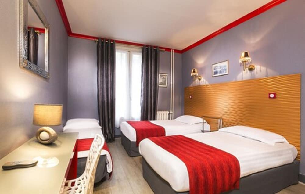 Triple Room