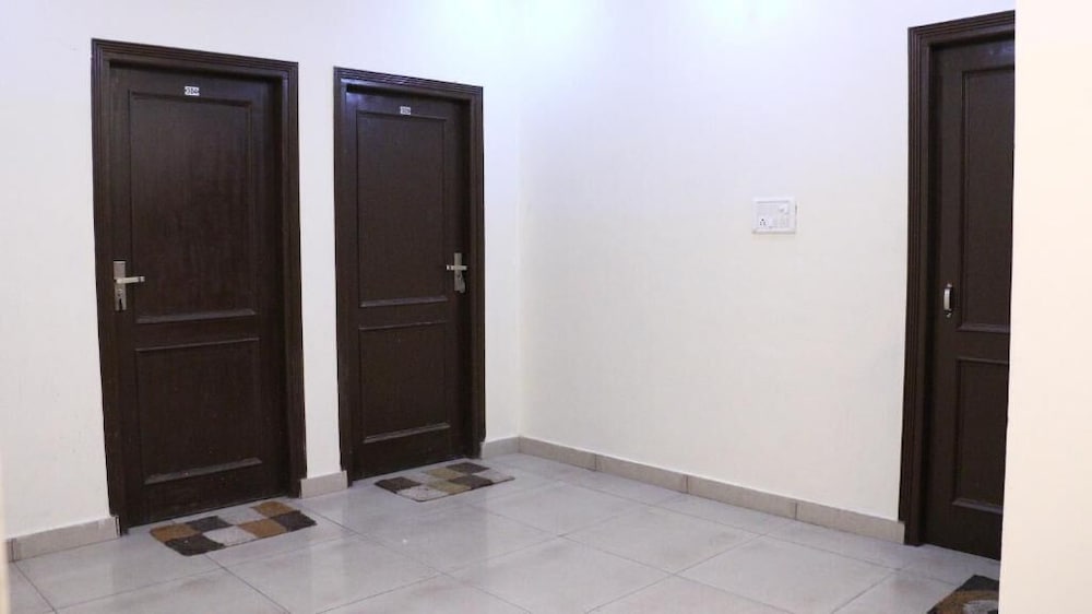 Junior Room, Park View