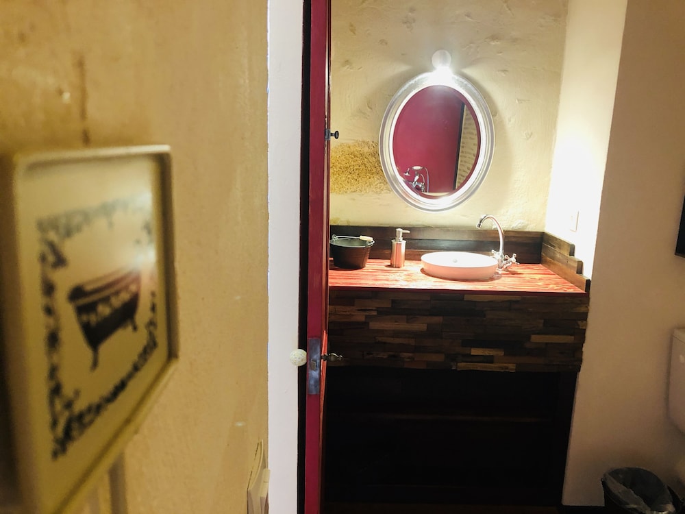 Quadruple Room (Rouge Grave) photo 3