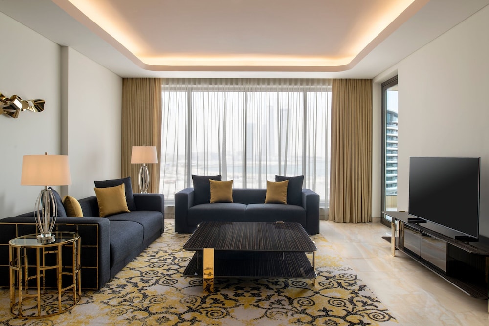 Premium Suite, 1 Bedroom (Partial Sea View) - Photo 1