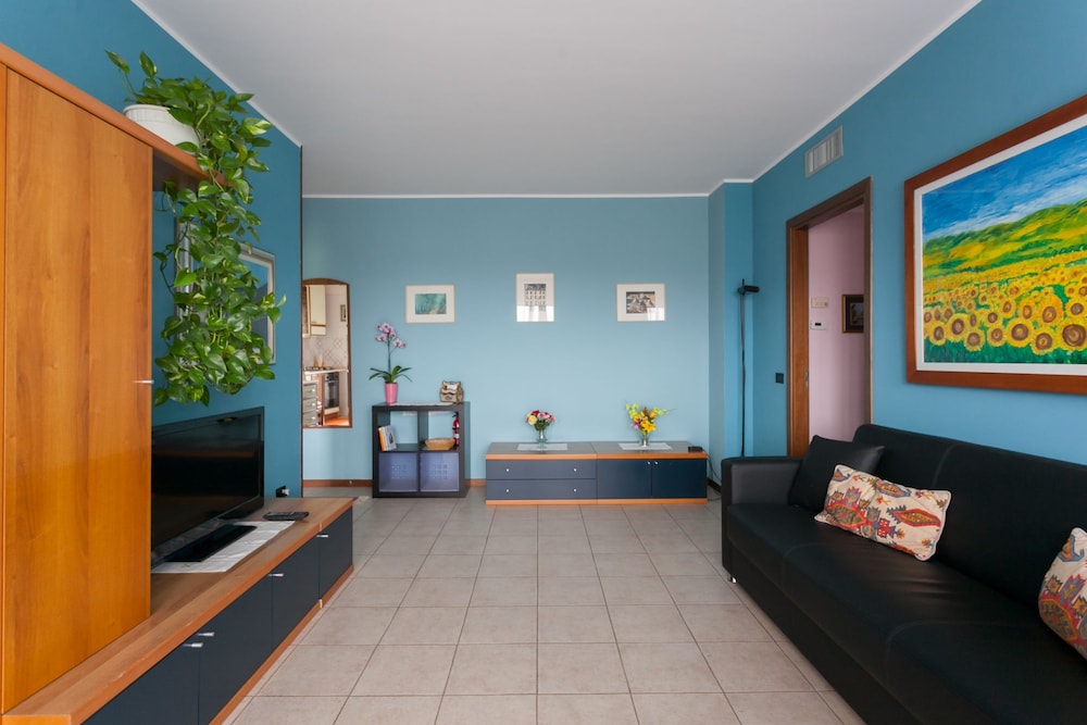 Apartment, 2 Bedrooms, Balcony photo 2