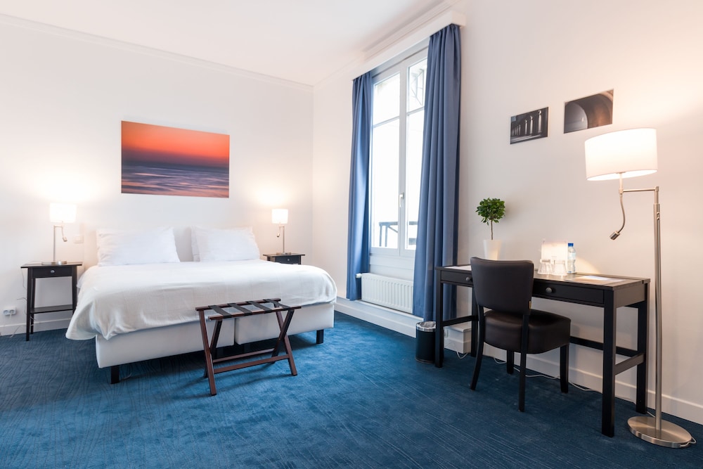 Classic Double or Twin Room photo 3