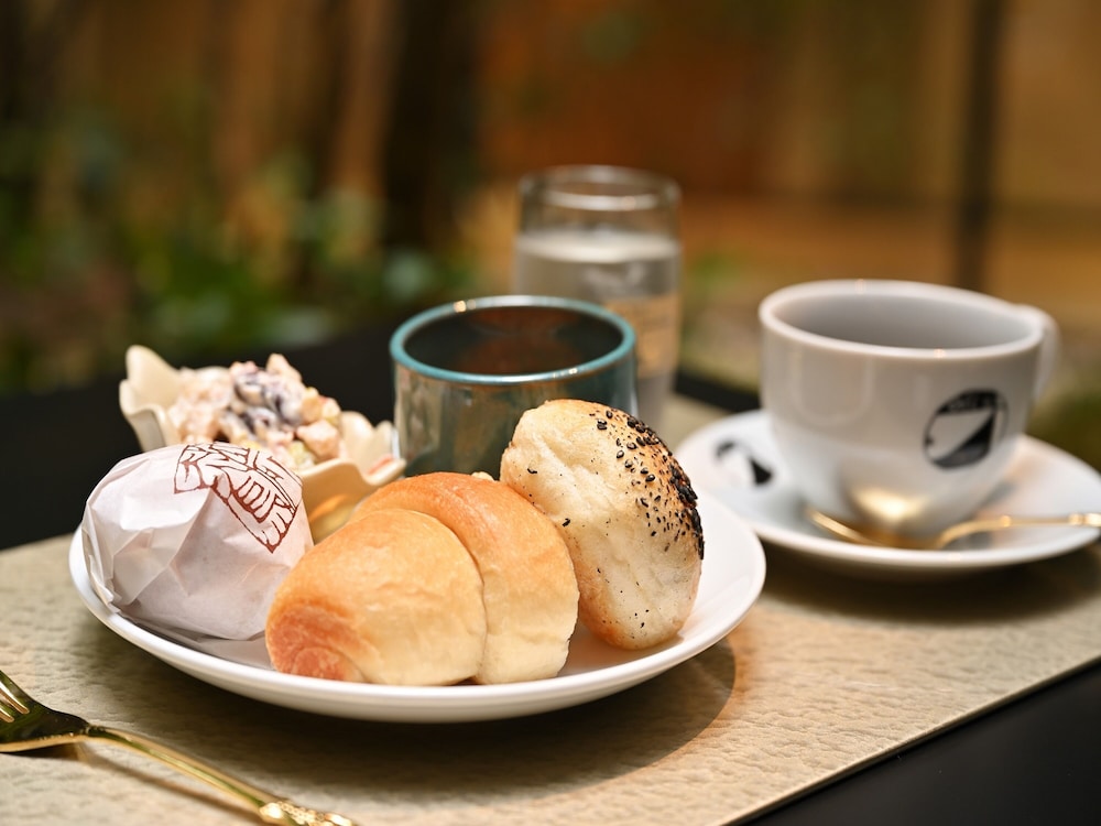 Twin Room, Accessible With Complimentary Breakfast photo 2