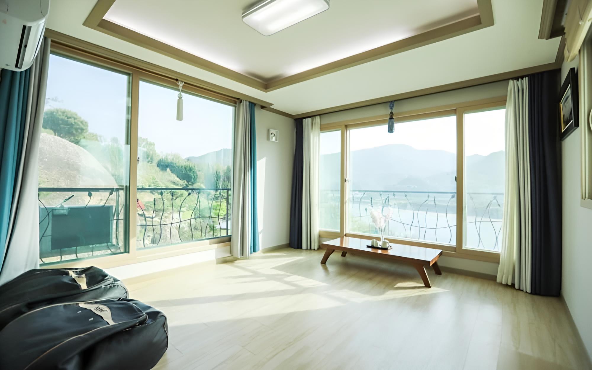 Room (Water Flower Garden (River View Mount) photo 3
