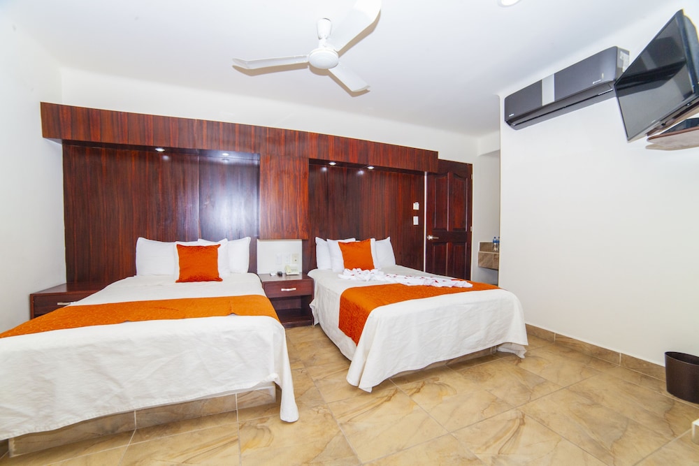 Room (Interior View) photo 3