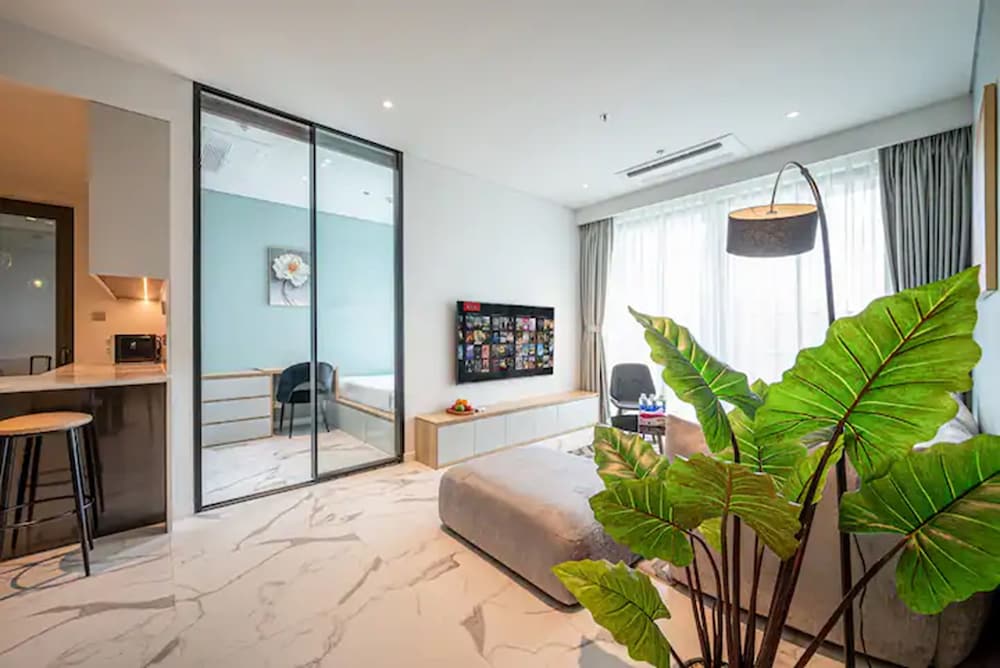 Presidential Suite, 4 Bedrooms, Business Lounge Access, City View