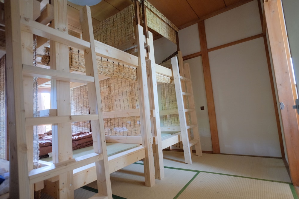 Basic Shared Dormitory, Women Only photo 3