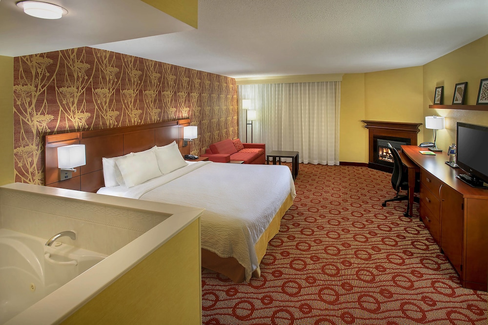 Presidential Suite, 1 King Bed with Sofa bed, Jetted Tub photo 1