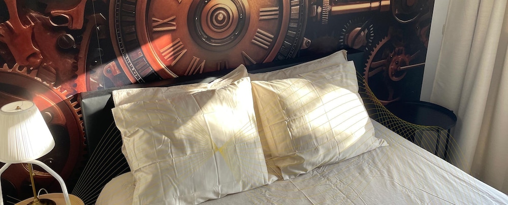 Deluxe Double Room, 1 Queen Bed, Non Smoking, Terrace photo 2