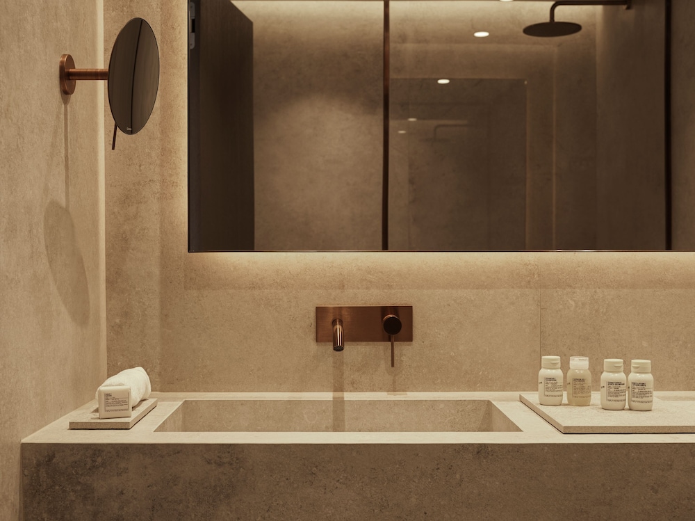 Deluxe Suite, Private Heated Pool, Sea View - Photo 25