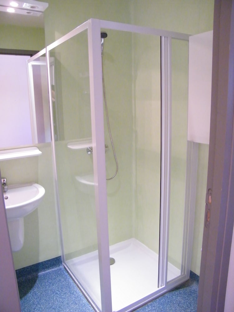 Premium House photo 3