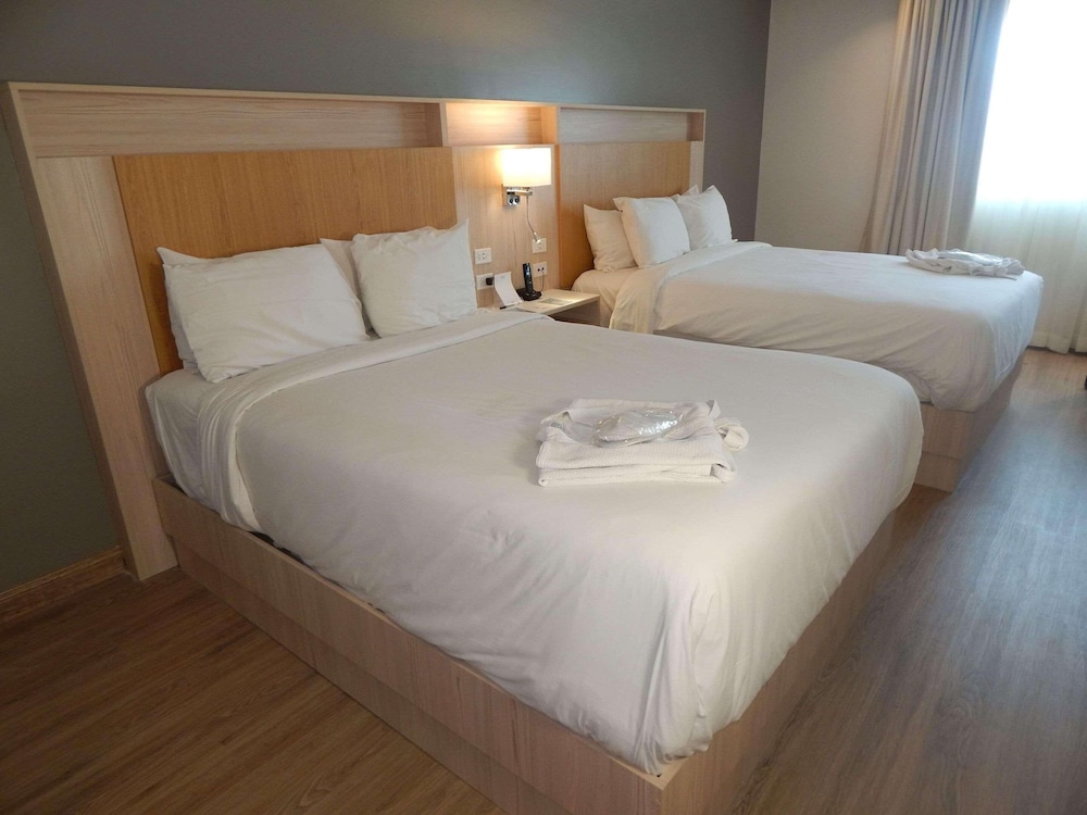Executive Room, 2 Double Beds, Non Smoking
