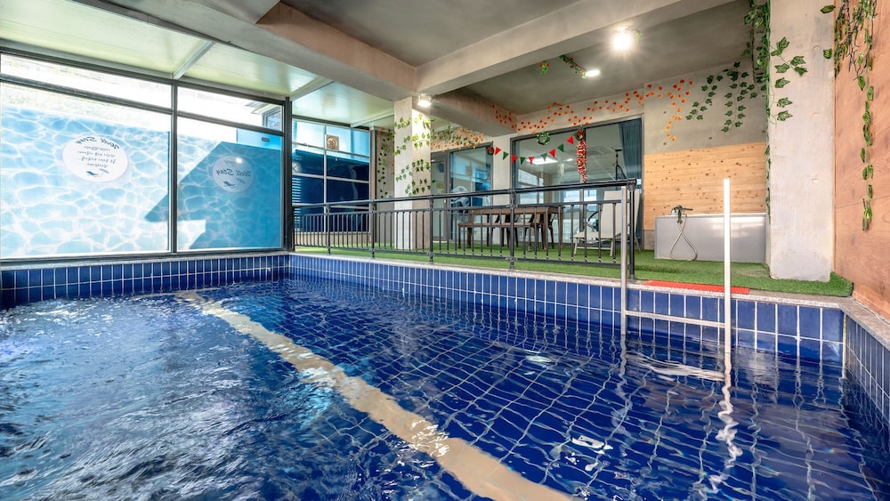 Basic Room, 1 Bedroom (A101 Pool Villa) photo 2