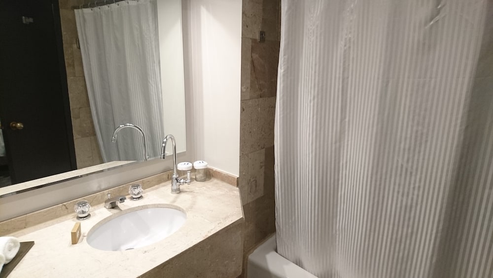 Executive Double Room (Grand Club) - Photo 7