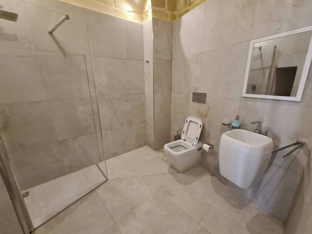 Villa, 5 Bedrooms, Private Pool, Garden View photo 3