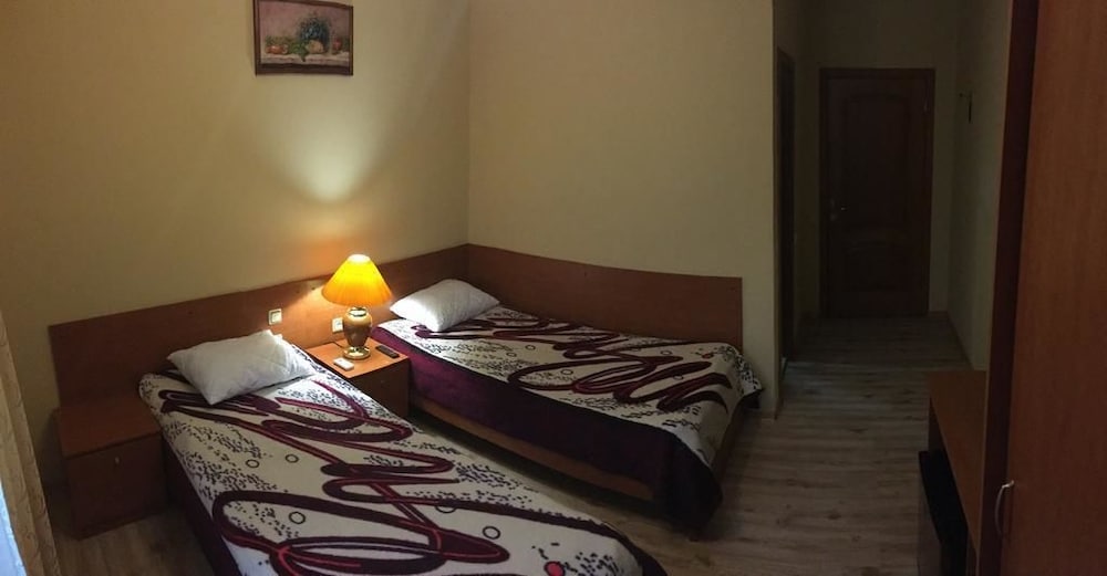 Standard Double or Twin Room photo 3
