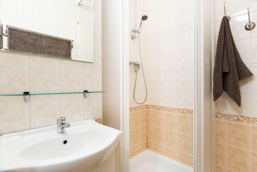 Classic Studio Suite, 1 Bedroom, Kitchenette photo 2
